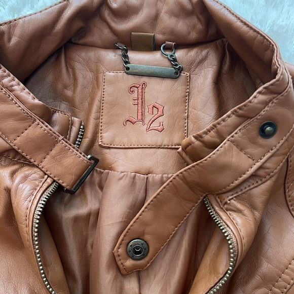 J2 Jacket - Picture 4 of 6